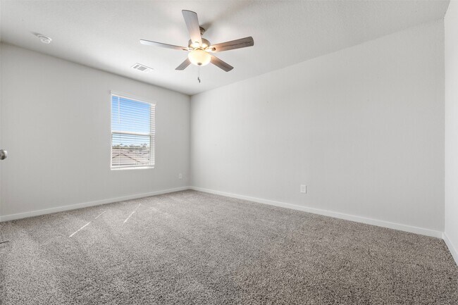 Building Photo - 18719 Chisholm Mdws Dr