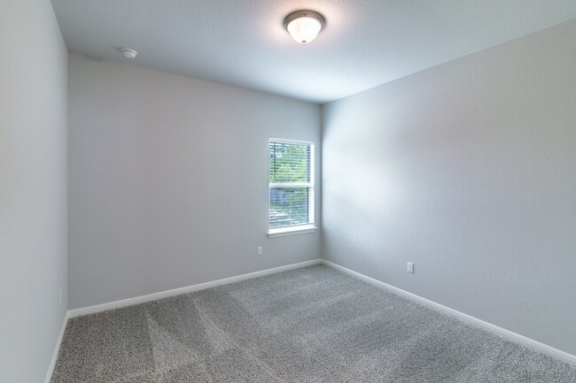 Building Photo - 124 Driftwood Hills Way