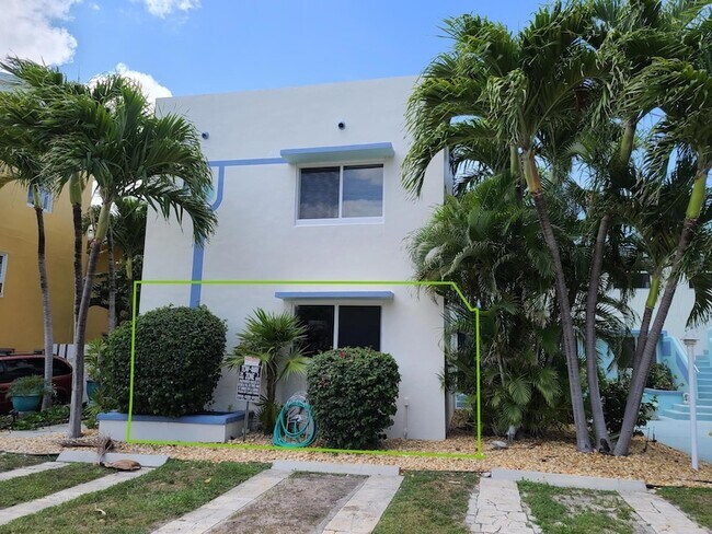 Building Photo - 3015 Seville St