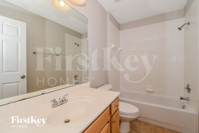 Building Photo - 14652 Zachary Dr