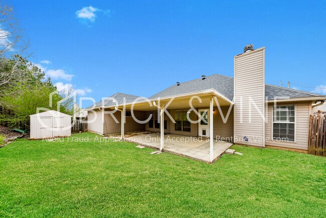 Building Photo - 5460 Virginia Way