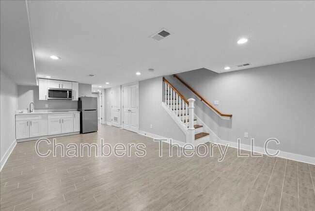 Building Photo - 1273 Oates St NE