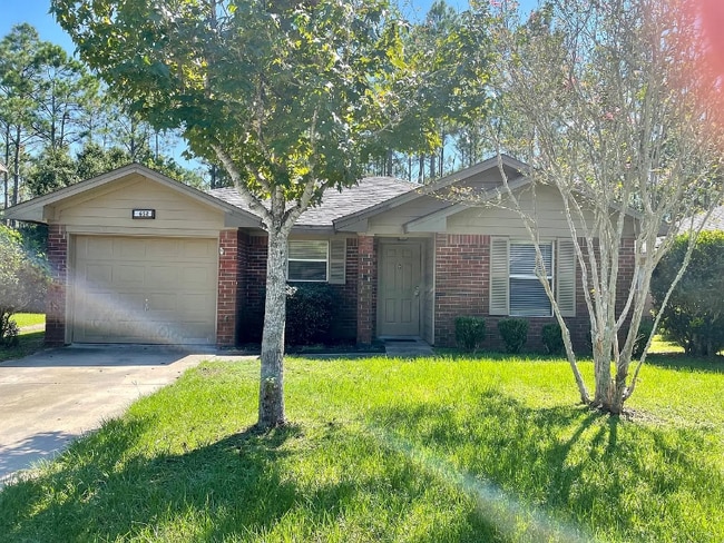 Building Photo - 652 Carrier Dr