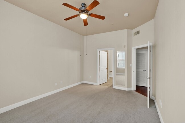 Building Photo - 300 St Joseph Pkwy