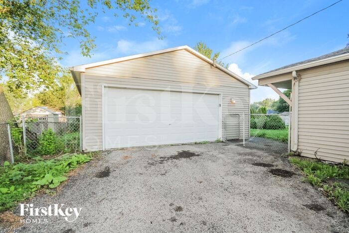 Building Photo - 1370 Robinwood Dr