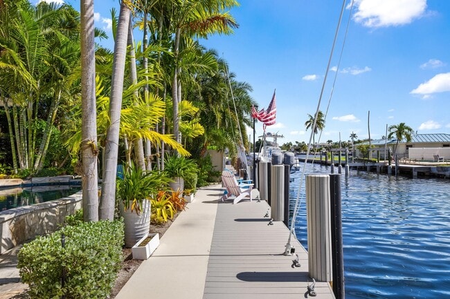 Building Photo - 940 Greenbriar Dr