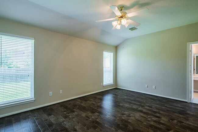 Building Photo - 23 Heron Hollow Ct