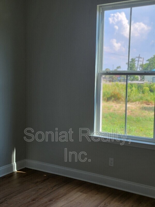 Building Photo - 4118 N Rocheblave St