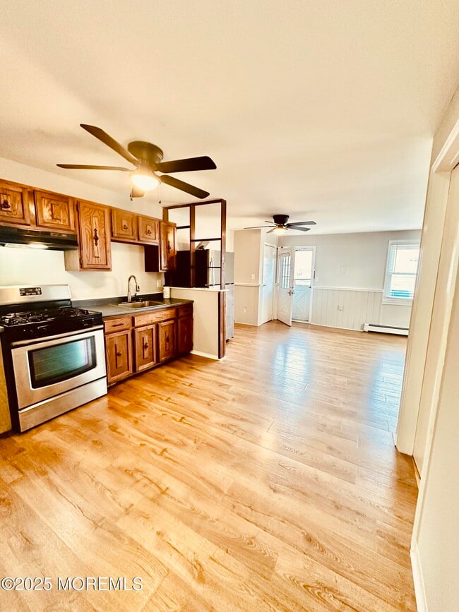 Building Photo - 273 Port Monmouth Rd