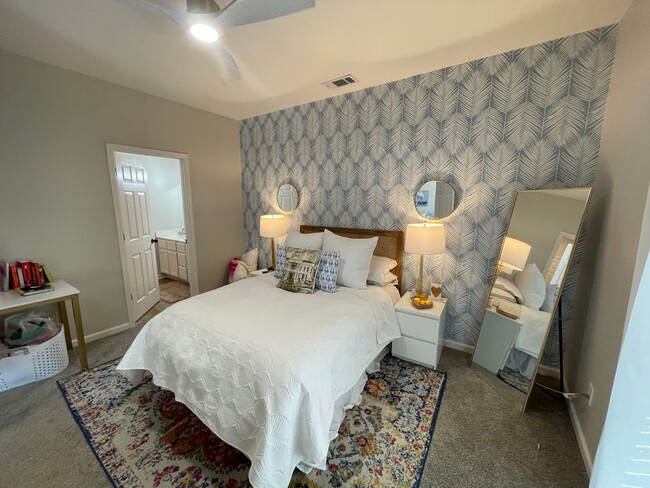 Building Photo - 3BR/3.5BA For Rent
