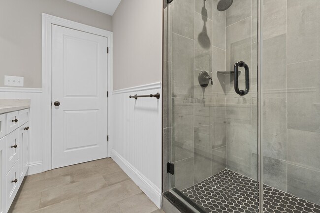 Building Photo - 4 Central Ave