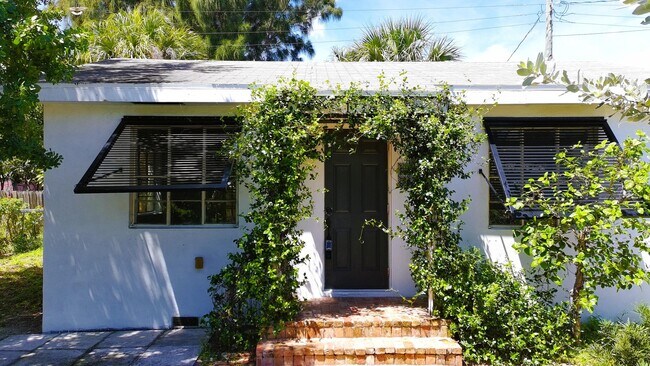 Building Photo - 1115 S M St