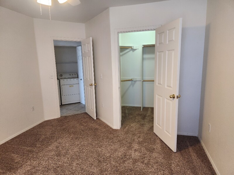 Building Photo - 3848 N 3rd Ave