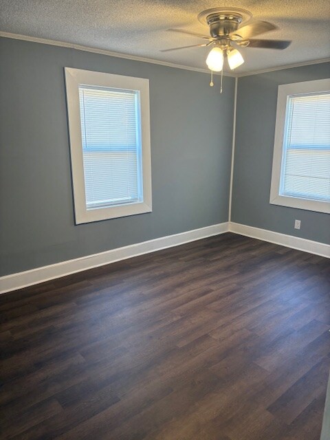 Building Photo - 411 Smith St