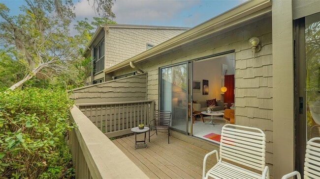 Building Photo - 1621 Clower Creek Dr
