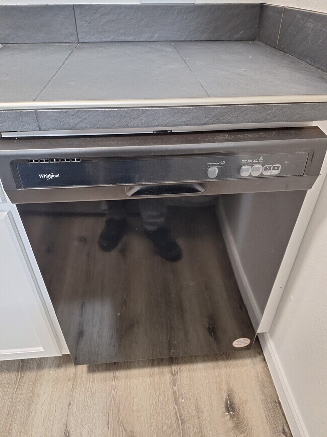 Building Photo - 6134 NE Oregon St