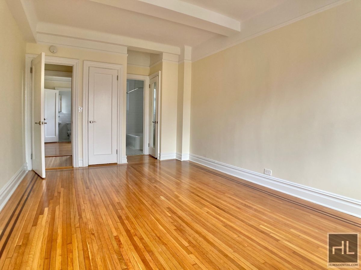 Building Photo - EAST 92 STREET