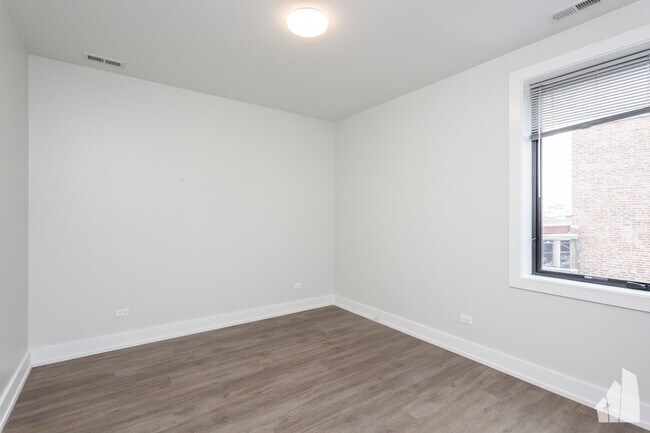 Building Photo - 2111 S Halsted St