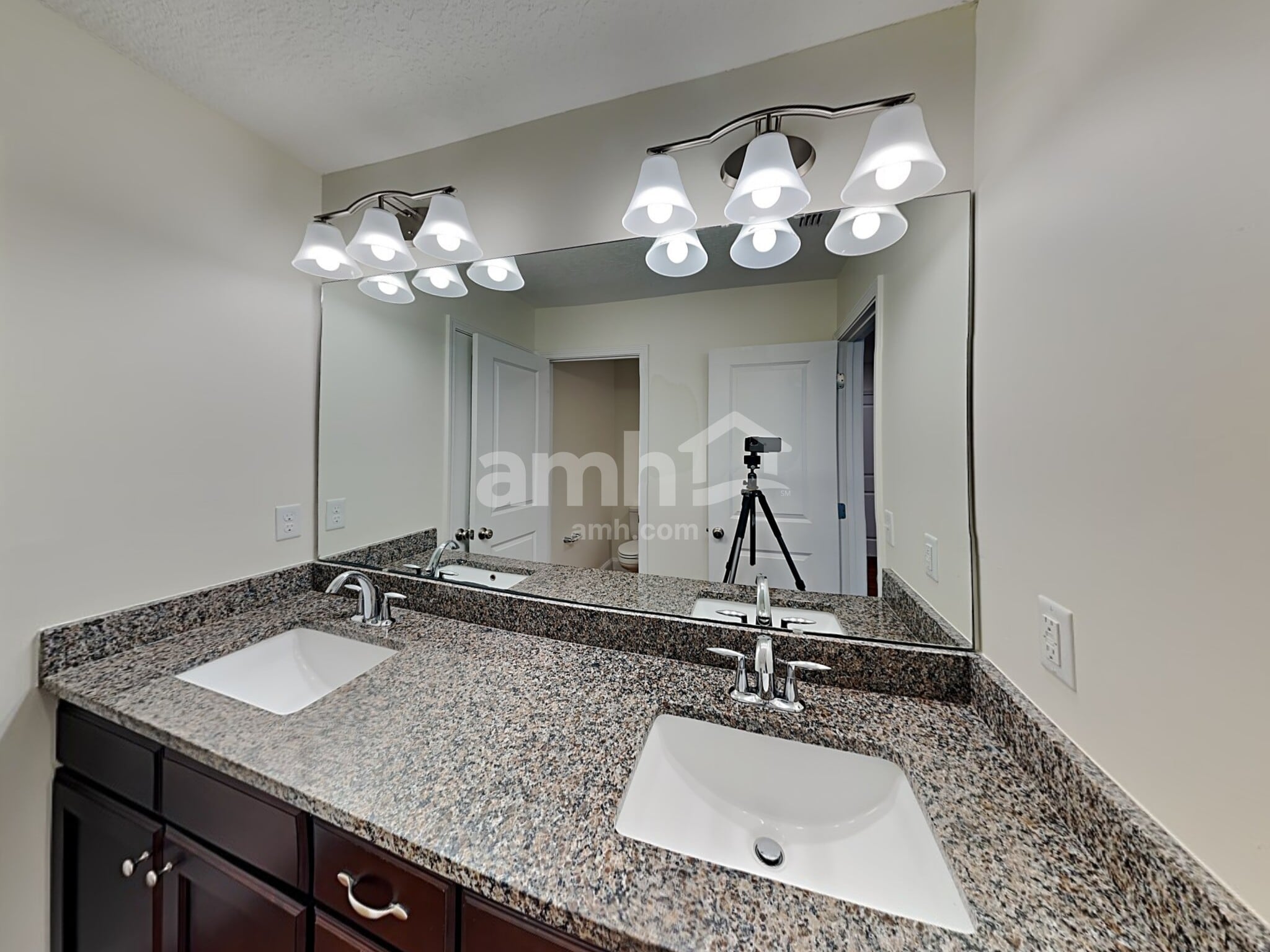 Building Photo - 327 Cortez Dr