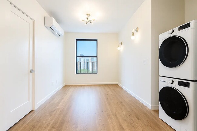 Building Photo - 524 W 134th St