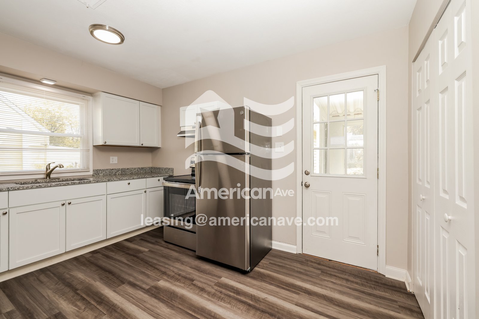 Building Photo - 4764 Burkhardt Ave