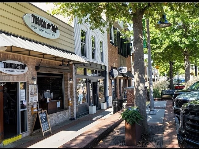 Building Photo - 1312 Sapelo St