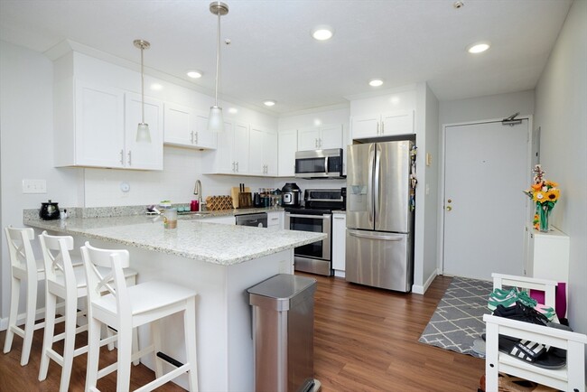 Primary Photo - 100 Grandview Ave