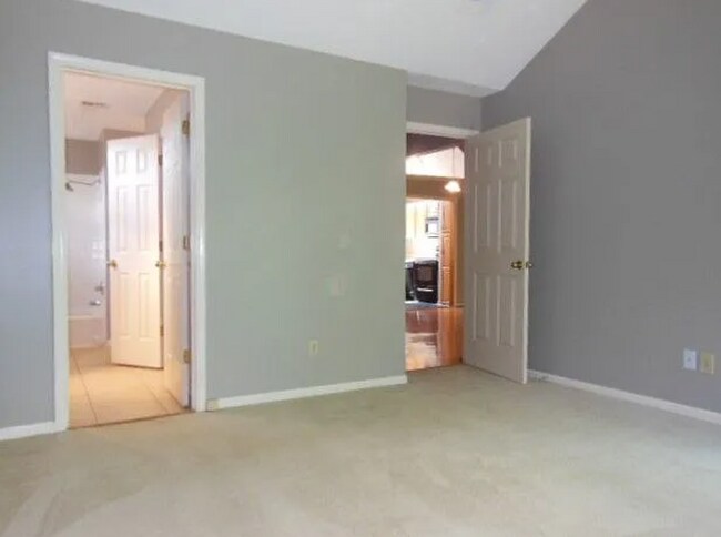 Building Photo - 4831 Horton St