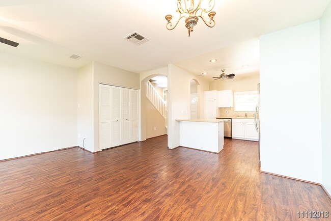 Building Photo - Fairways Edge, 3br/2.5ba w/yard (pets nego...