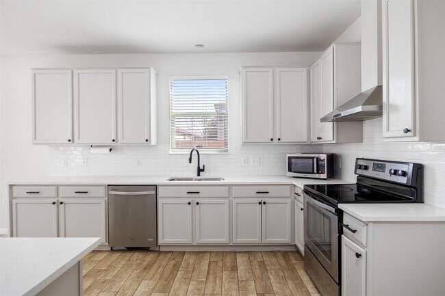 Building Photo - 8909 Winter Haven Rd