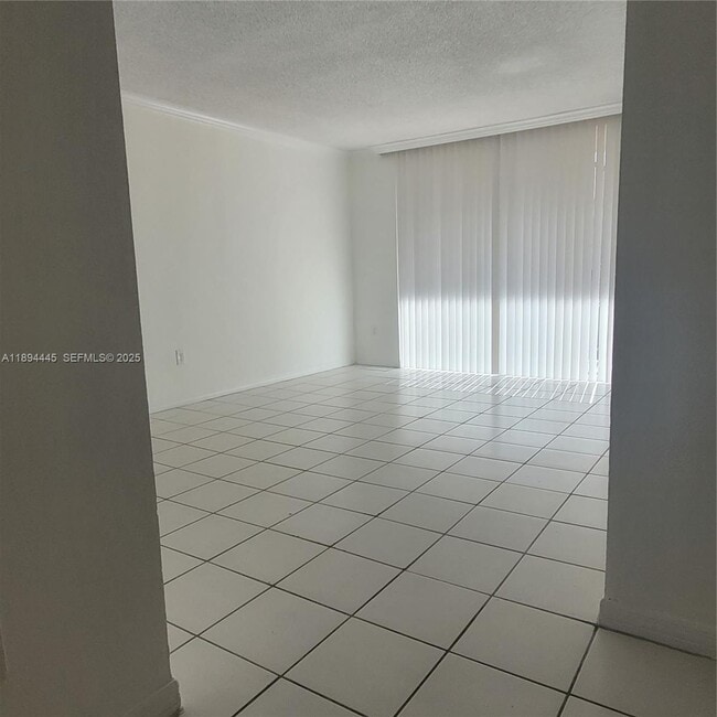 Building Photo - 8301 SW 142nd Ave