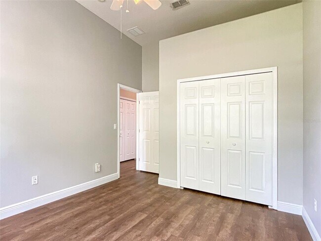 Building Photo - 3018 Lakewood Pointe Dr