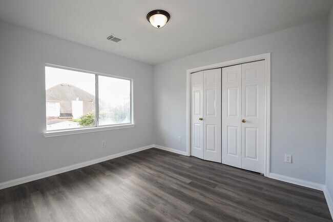 Building Photo - 13619 San Martin Ln