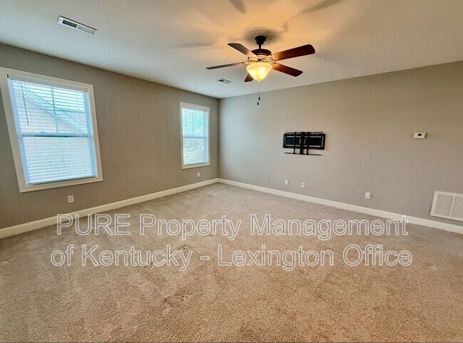 Building Photo - 242 Ikebana Dr