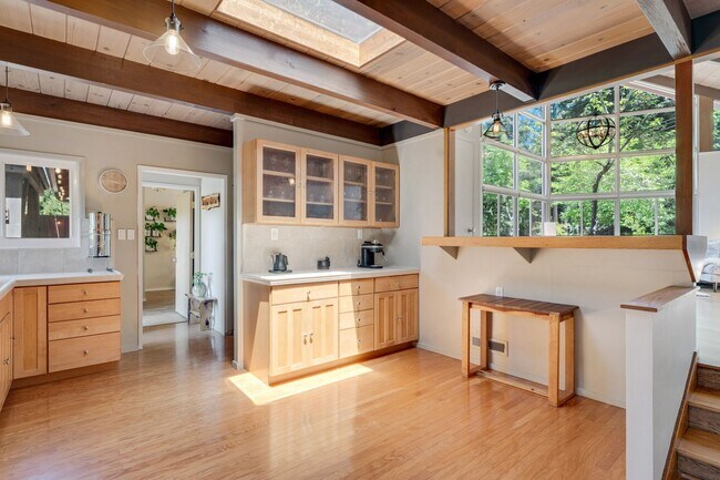 Building Photo - Boulder Creek Sanctuary!