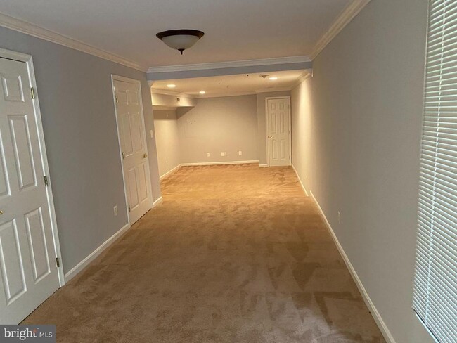 Building Photo - 14075 Wellman Ct