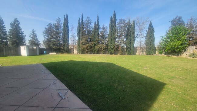 Building Photo - 11226 Vista De Cally Dr