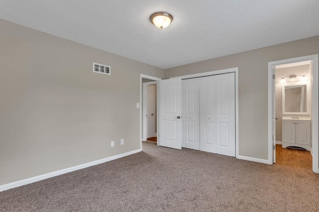 Building Photo - 8989 Teal Ln