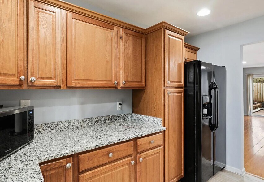 Kitchen(older photo) - 7627 Glenolden Pl