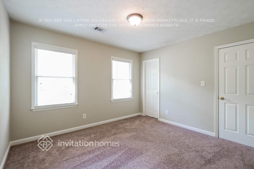 Building Photo - 5130 Brownwood Dr