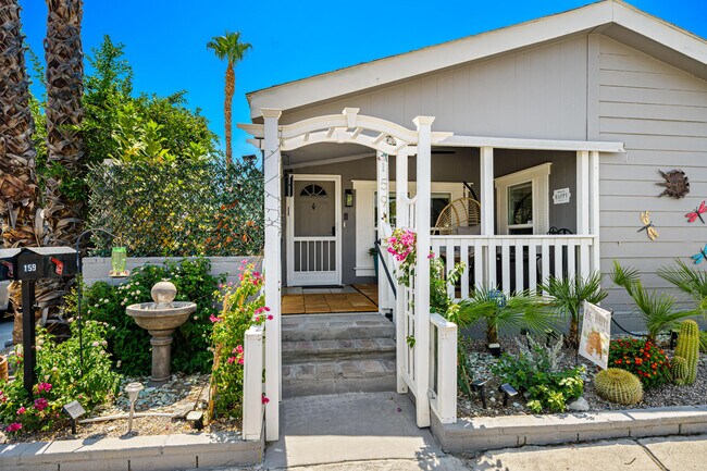 Building Photo - 159 Estrada Way