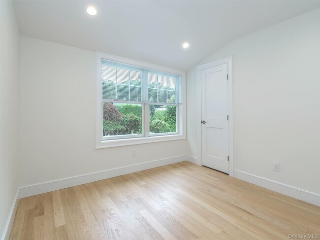 Building Photo - 23 Marwood Rd N
