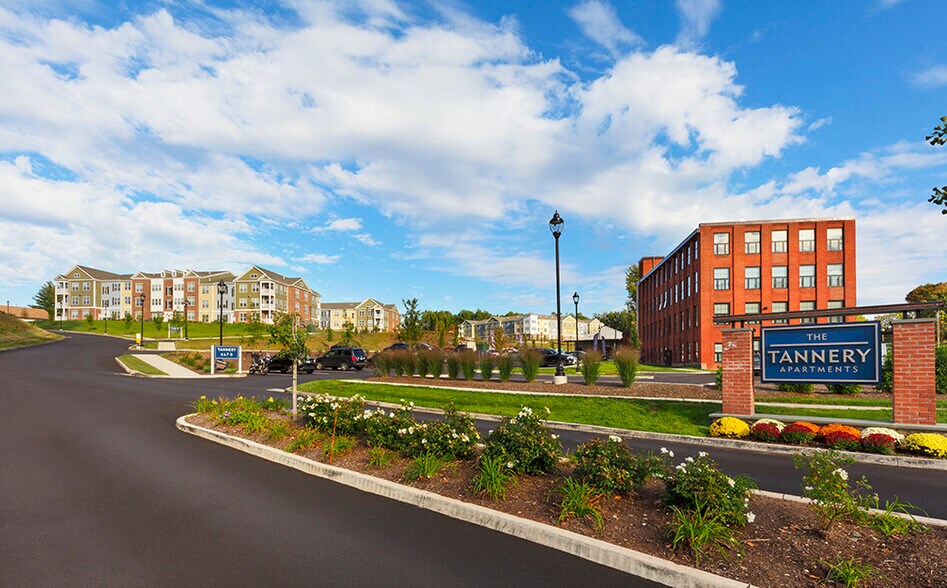 The Tannery 917 New London Tpke Glastonbury CT 06033 Apartment Finder