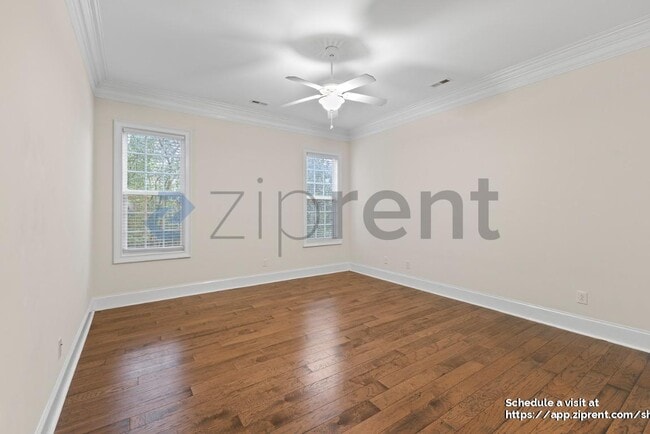 Building Photo - 1025 N Sharon Amity Rd