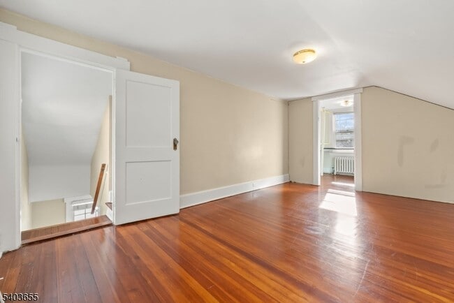 Building Photo - 226 Park St