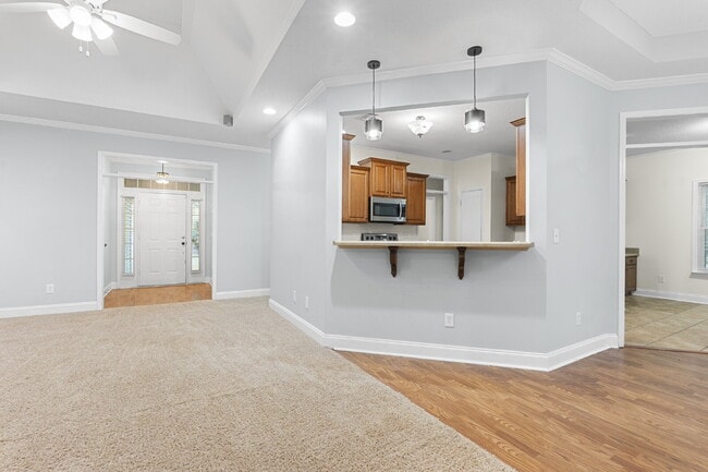 Building Photo - 406 Aspen Ct