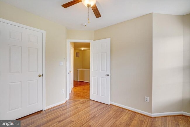 Building Photo - 6187 Les Dorson Ln
