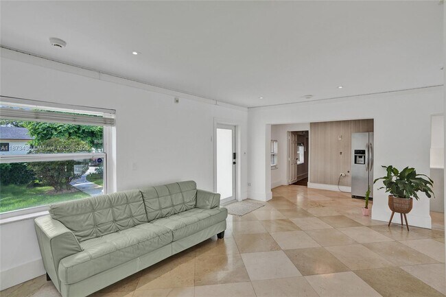Building Photo - 221 NW 145th St