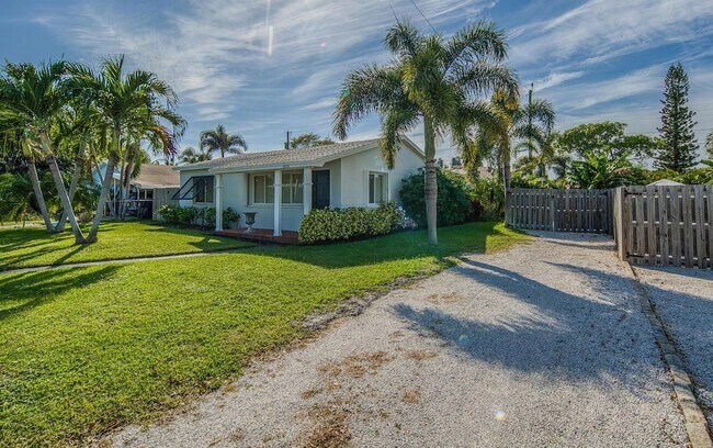 Primary Photo - 1331 North N Street