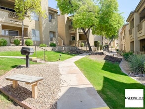 Building Photo - Nestled at the Base of Phoenixs Scenic Hil...